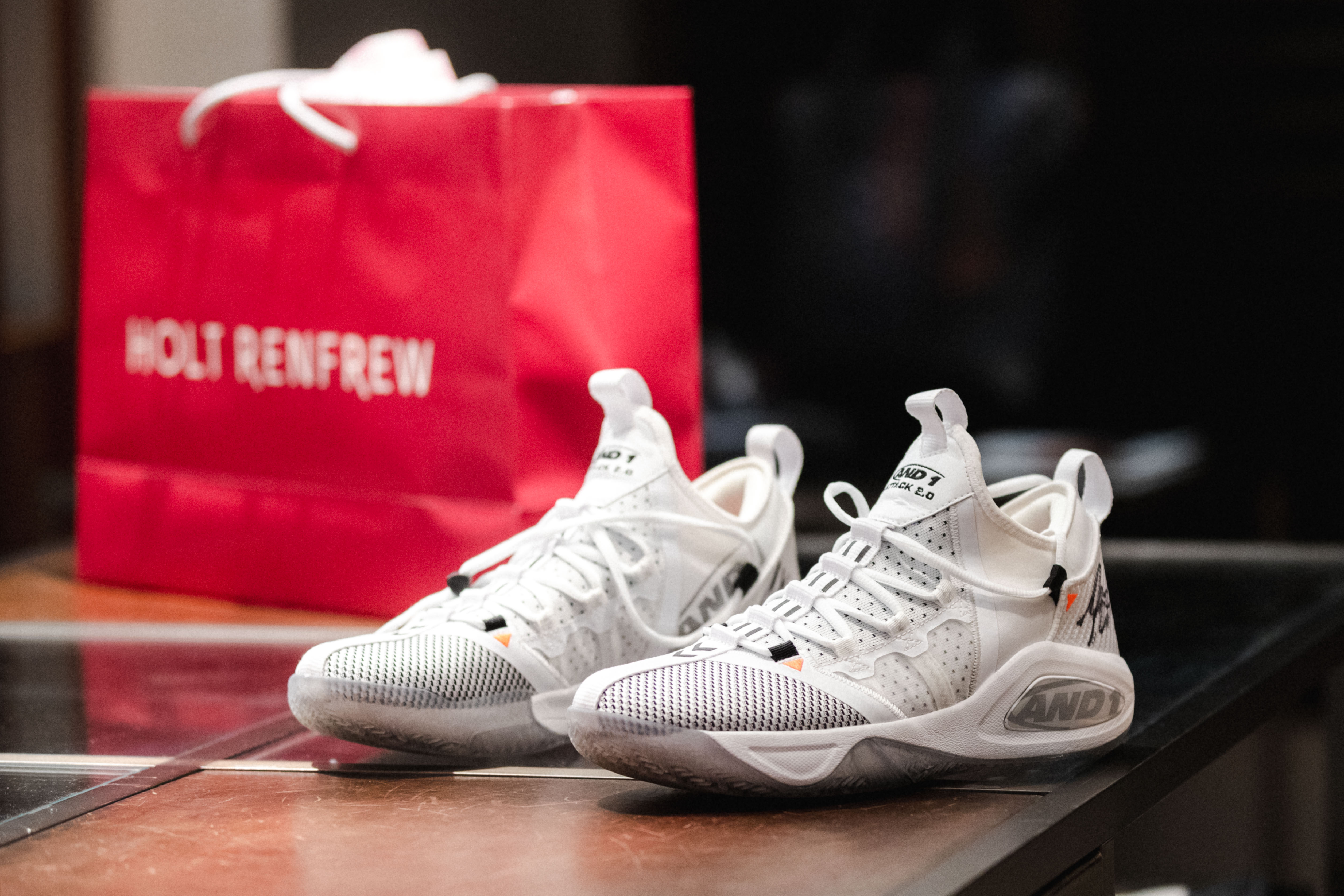 Win Fred Van Vleet's shoes with Avec Classe – Serge Ibaka Foundation